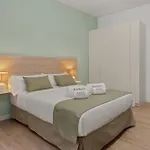 Karat Uchova *